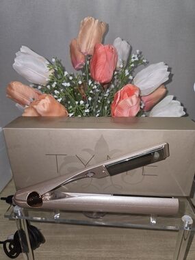 TYME Hair Iron Rose Gold